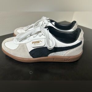 Puma Palermo Sneaker / Trainer - Size 8 in White Leather / Gray / Gum